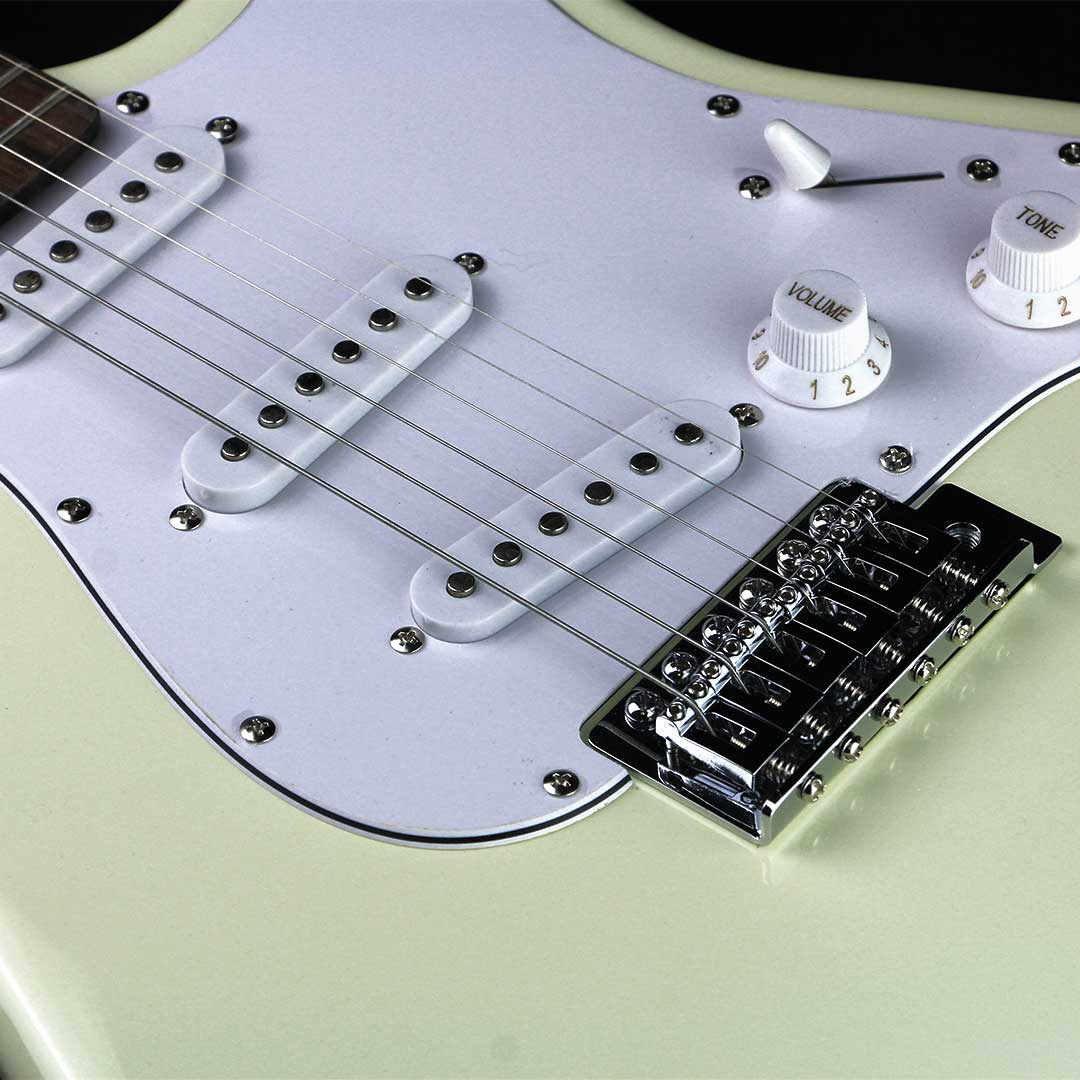 BLW Off Road S-10 Electric Guitar - Vintage White